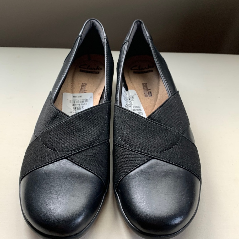 Clarks Collection Soft Cushion Slip On Black Leather Shoes Size 8 M